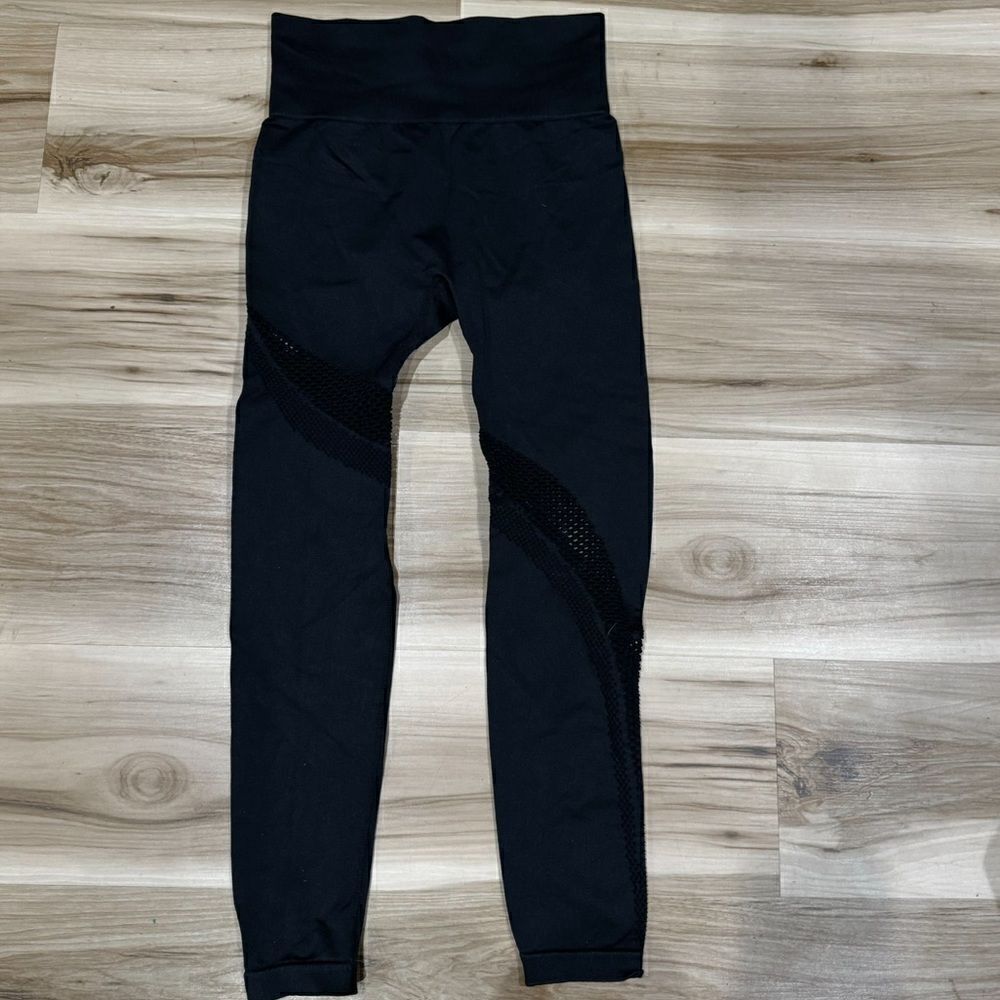 Zyia Active Black Cutout Leggings Women’s XS